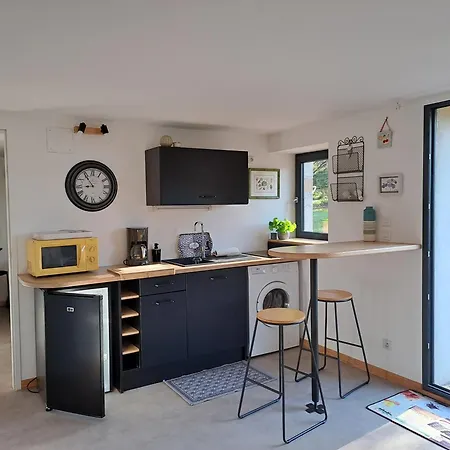 Les Glycines * Salles-la-Source